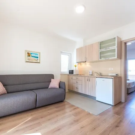 In With Sea View, Balcony, Air Conditioning, Wifi 4979-2 Daire *