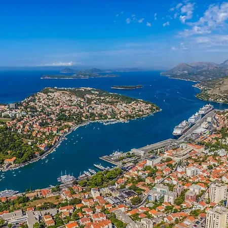 Daire In With Sea View, Balcony, Air Conditioning, Wifi 4979-2 Cavtat