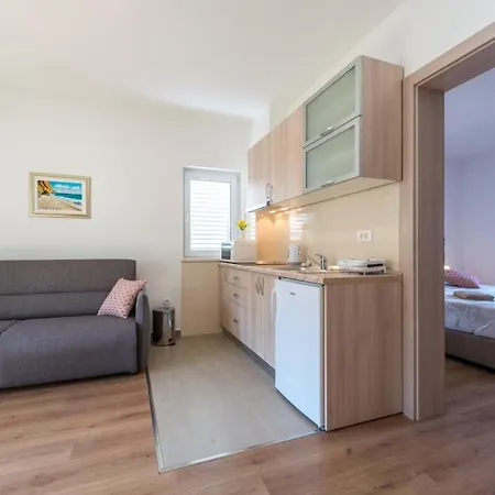 In With Sea View, Balcony, Air Conditioning, Wifi 4979-2 Cavtat