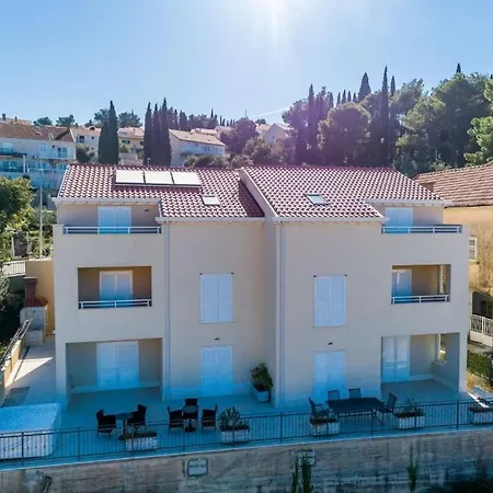 Apartament In With Sea View, Balcony, Air Conditioning, Wifi 4979-2 Cavtat