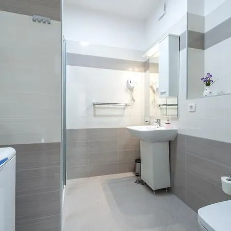 In With Sea View, Balcony, Air Conditioning, Wifi 4979-2