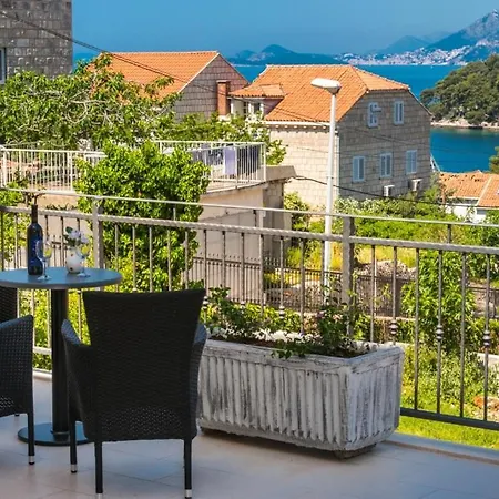 Apartament In With Sea View, Balcony, Air Conditioning, Wifi 4979-2